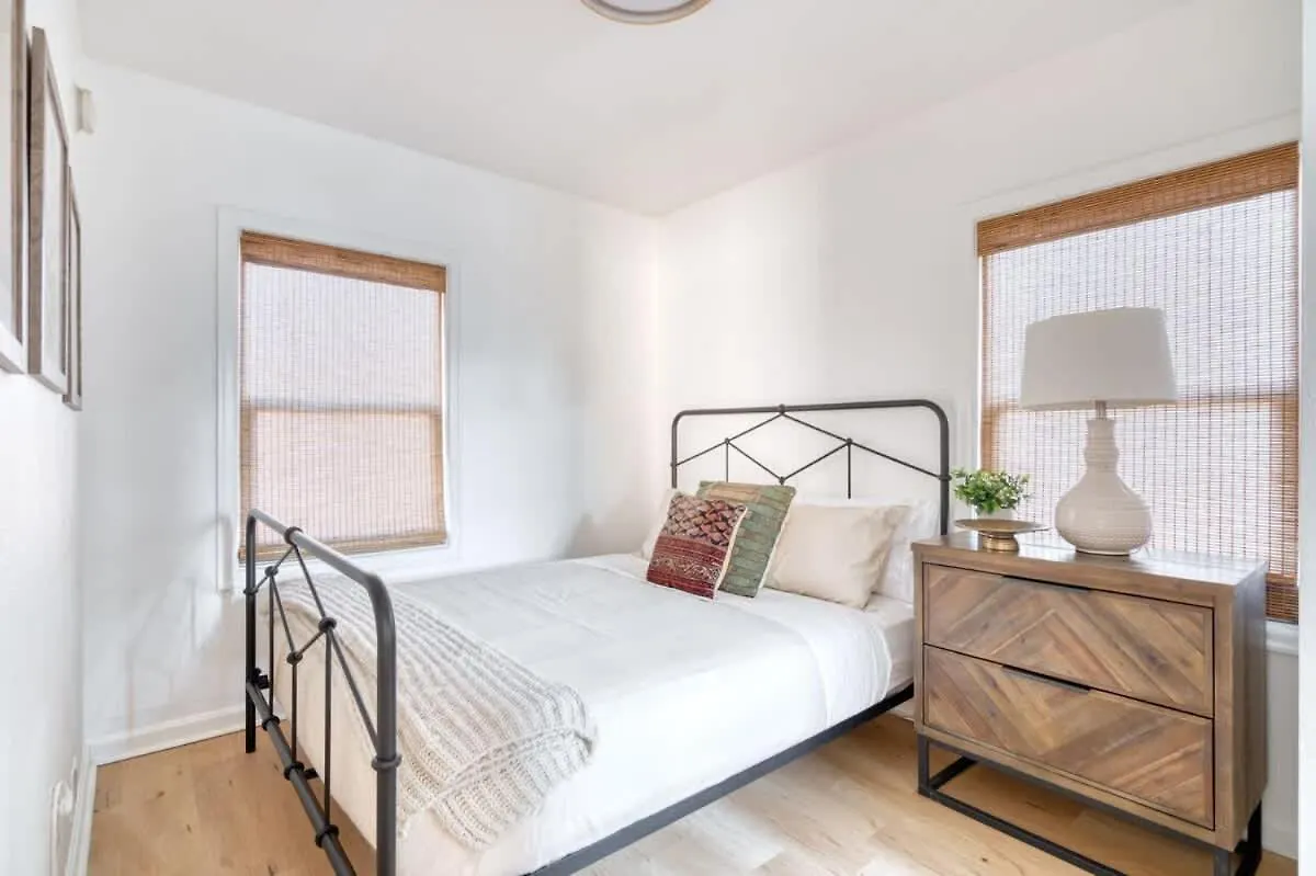 Stay Portland - The Garden Cottage On Broadway- 94 Walkscore United States